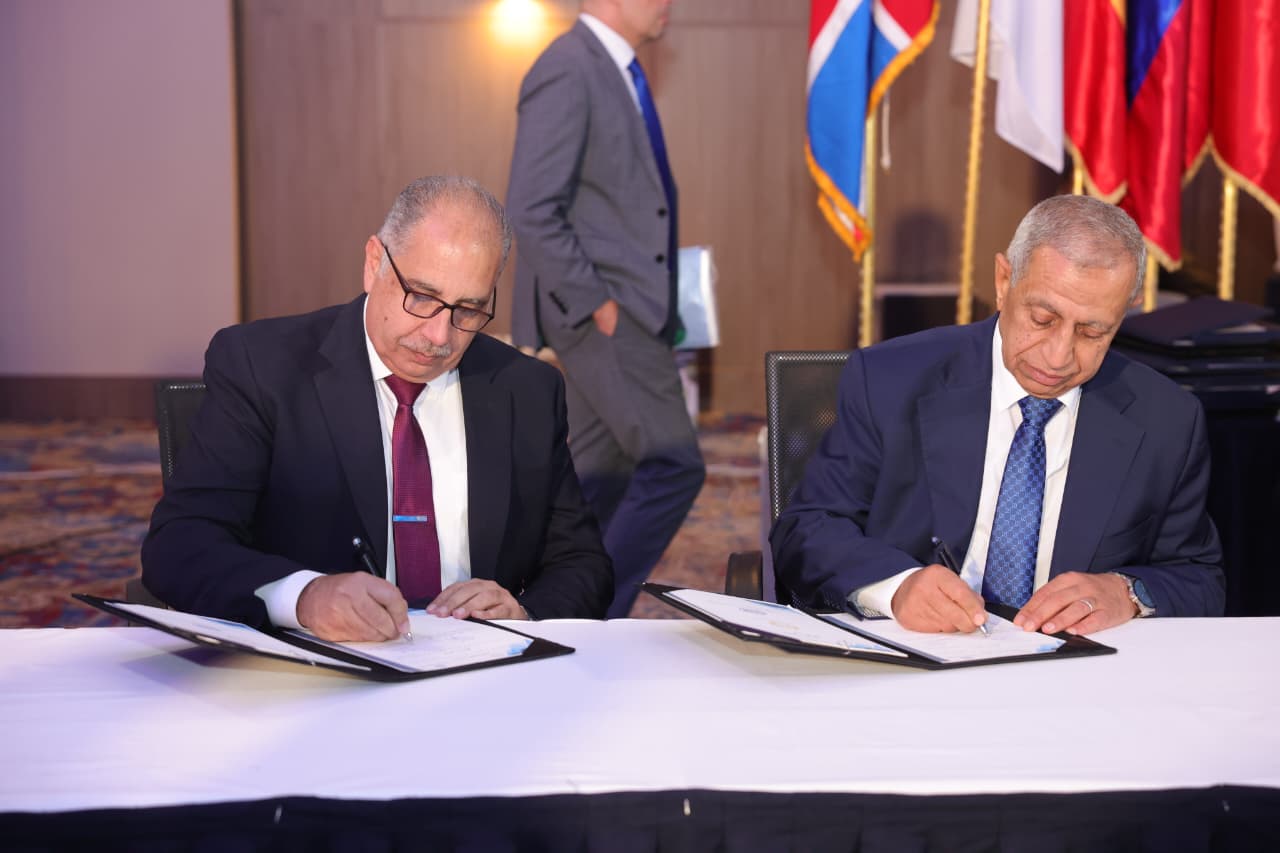 الأكاديمية العربية توقع حزمة اتفاقيات دولية ومحلية لتعزيز التعاون الأكاديمي والتدريبي بمؤتمر «مارلوج 15»