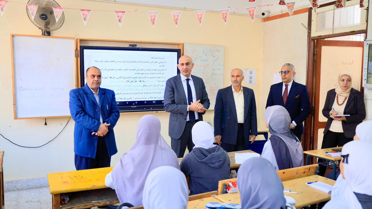 محمد عبداللطيف فى جولات ميدانية بعد ترشيحه للاستمرار وزيرا للتعليم فى التعديل الوزاري الجديد