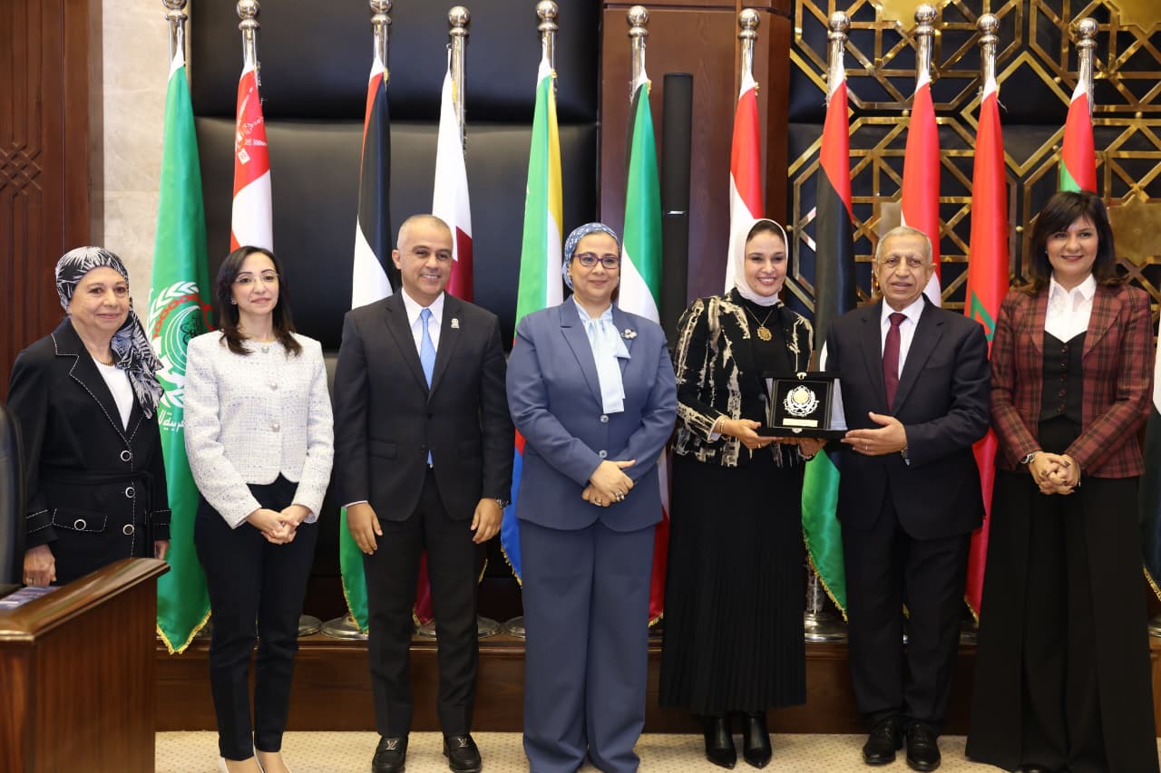 الأكاديمية العربية للعلوم والتكنولوجيا تحتفل باليوم الدولي للمرأة