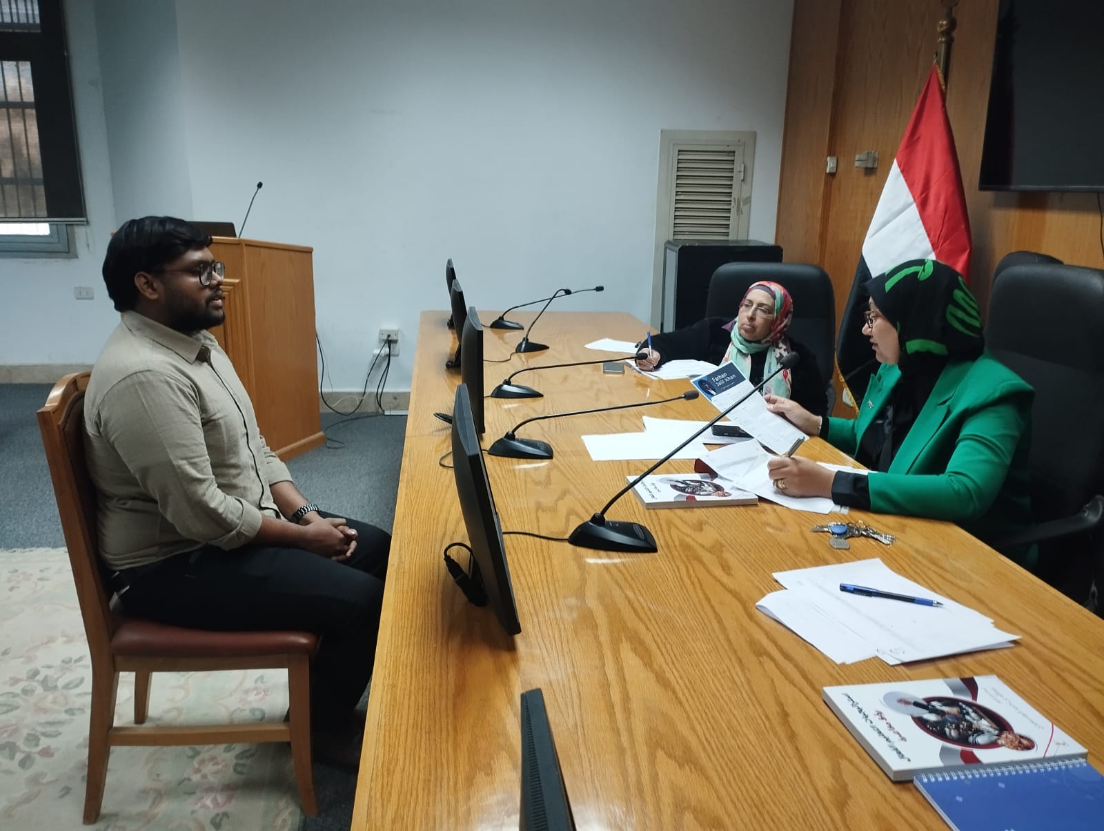 جامعة العاصمة تطلق المرحلة الأولى من المقابلات الشخصية لاختيار سفراء الوافدين 