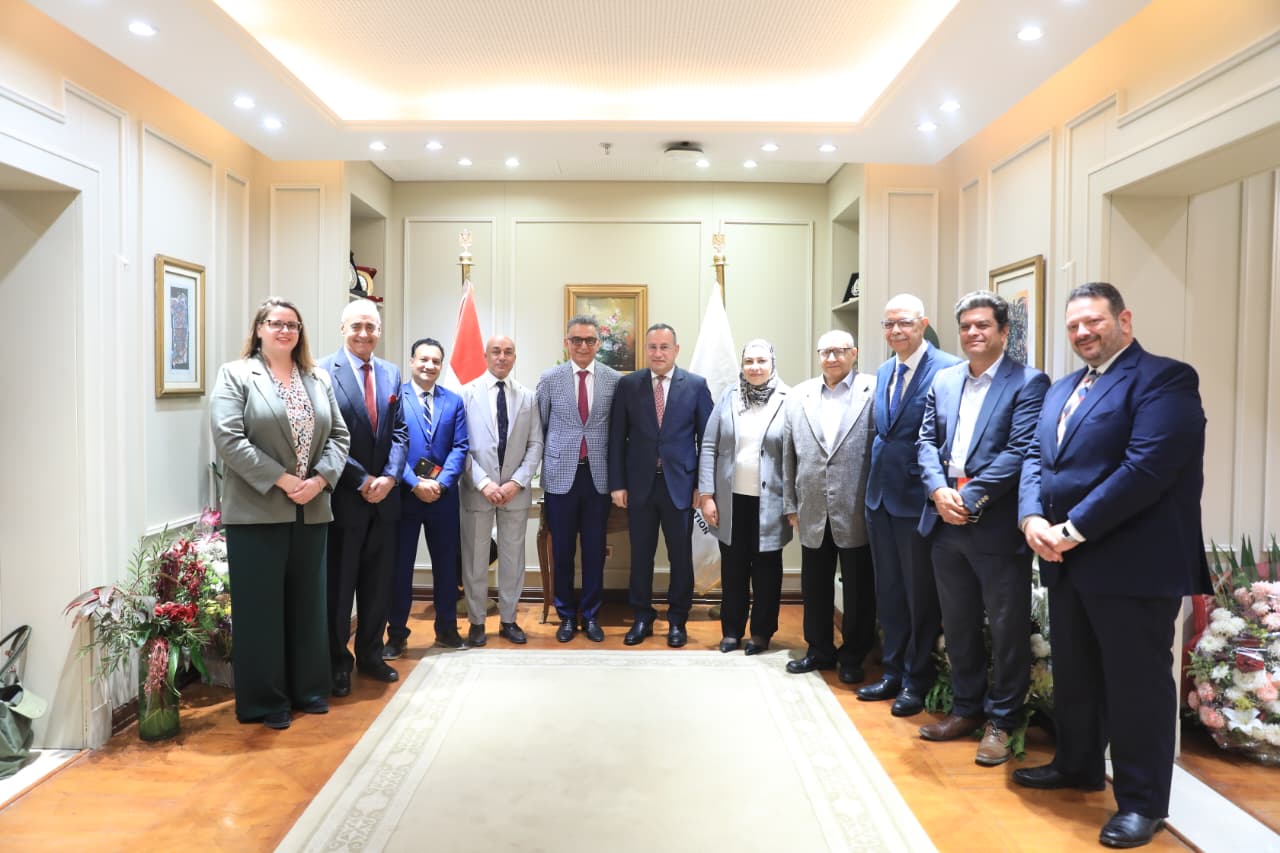 وزير التعليم العالى يعلن خطة إنشاء الفرع الدولي لجامعة رووان الأمريكية في مصر