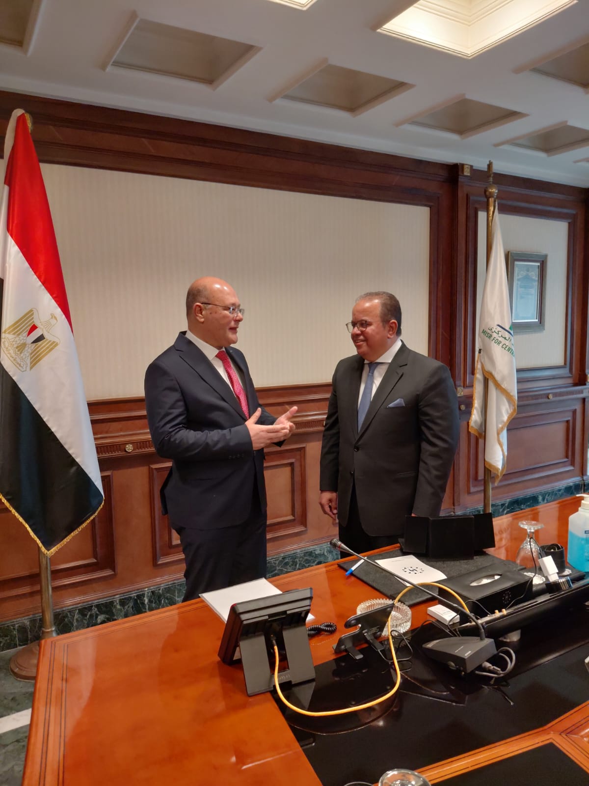 شركة مصر للمقاصة تدعم مستشفيات سوهاج الجامعية بمبلغ ٢.٥ مليون جنيه