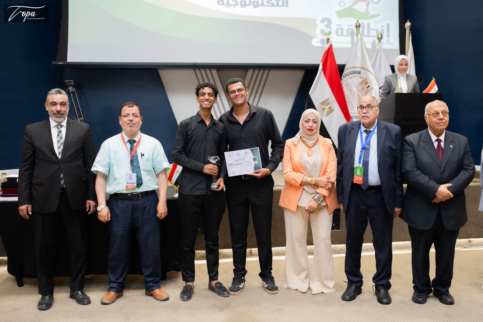 جامعة القاهرة التكنولوجية تكشف عن ابتكار شمسي مصري جديد يخطف الأنظار في تخزين الطاقة الحرارية