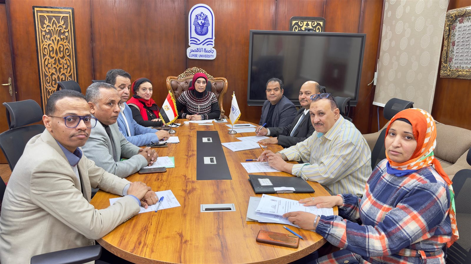 رئيس جامعة الأقصر تترأس مجلسي شؤون التعليم والطلاب والدراسات العليا 