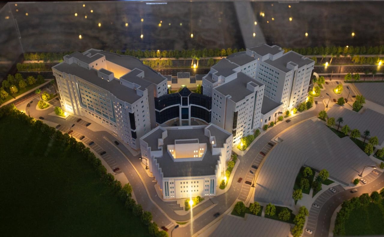 جامعة دمنهور تناقش تطوير التعليم وتعزيز البحث العلمي