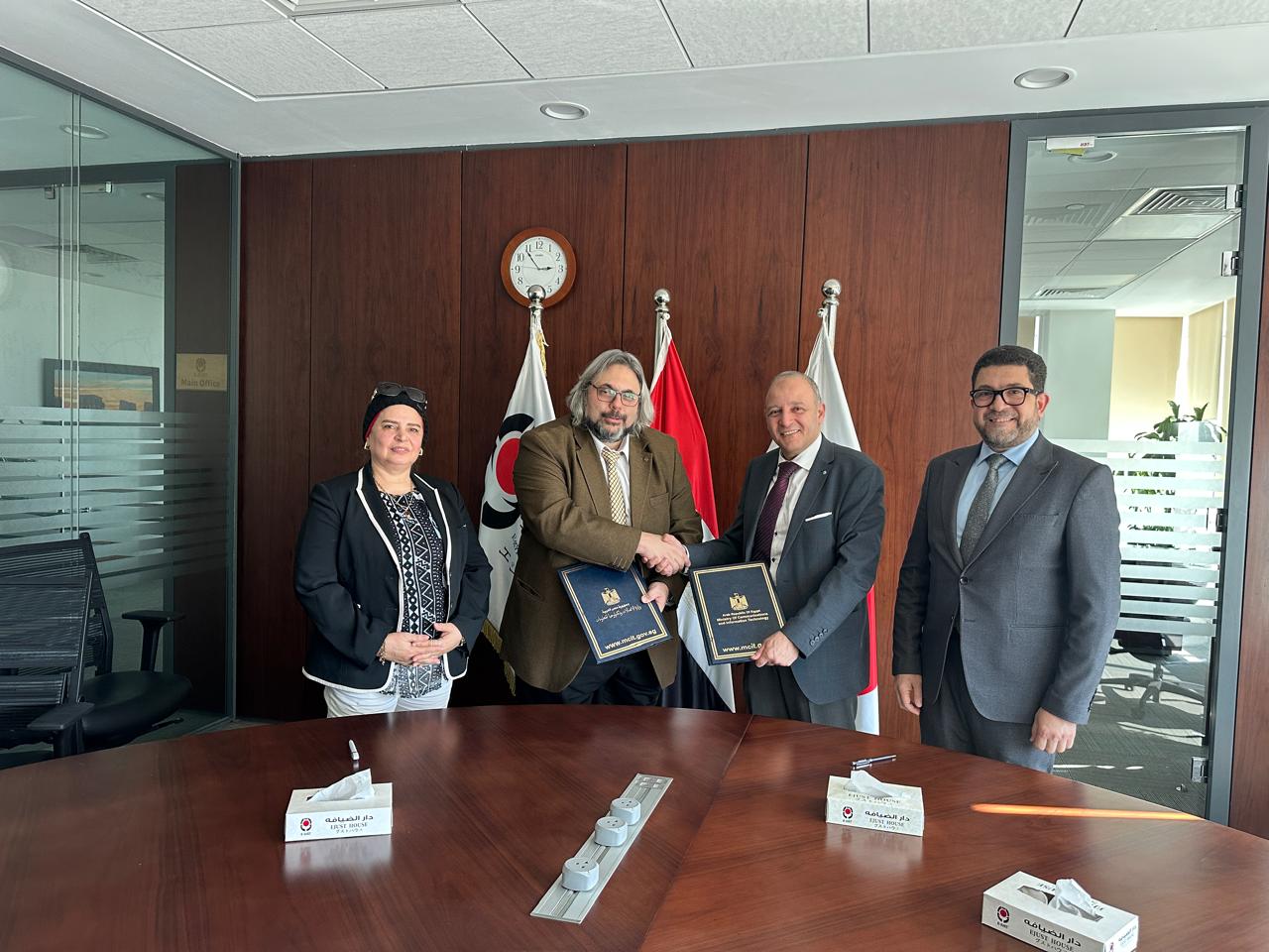 تعاون بين الجامعة المصرية اليابانية والأكاديمية الوطنية لتكنولوجيا المعلومات