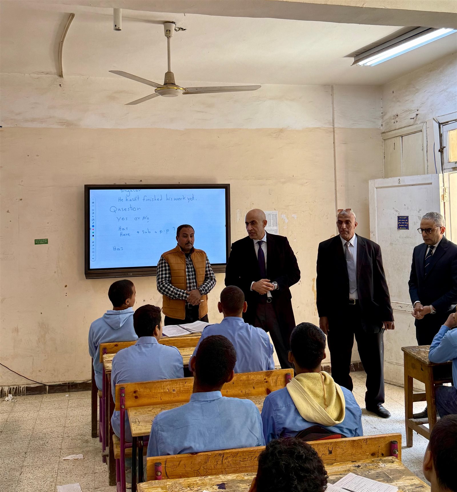 وزير التربية والتعليم يتابع العملية التعليمية في مدارس إدارة قوص التعليمية بقنا