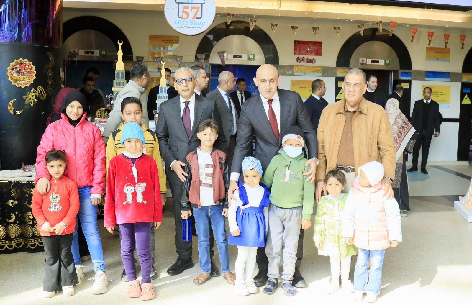 وزير التعليم يزور مستشفى 