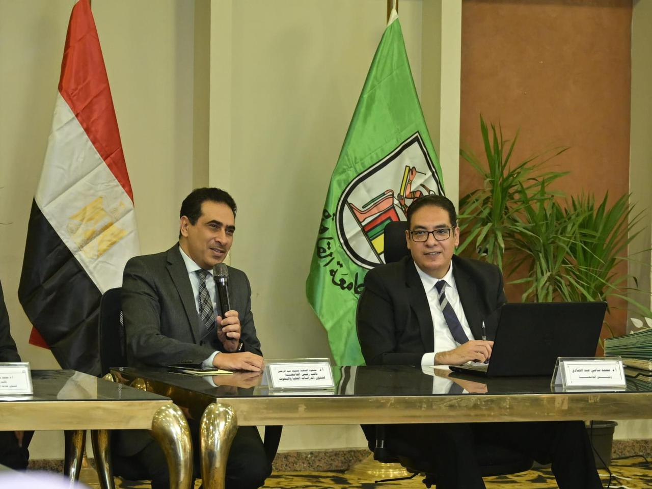 مجلس جامعة القاهرة يستعرض الإنجازات الدولية والتوسع الإقليمي ويقر حزمة قرارات داعمة للتحول الرقمي والرعاية الطبية