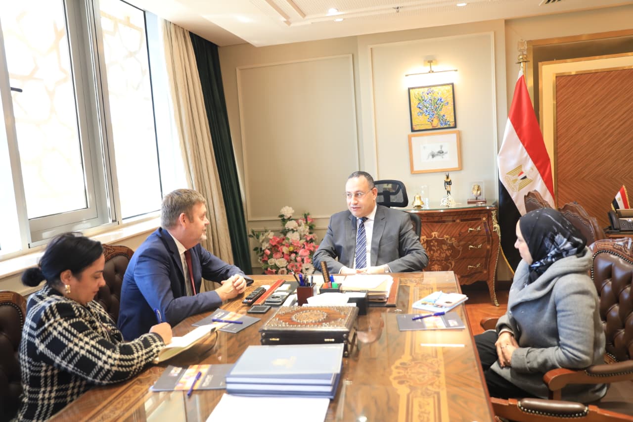 وزير التعليم العالي يبحث مع المجلس الثقافي البريطاني توسيع آفاق التعاون الأكاديمي والبحثي