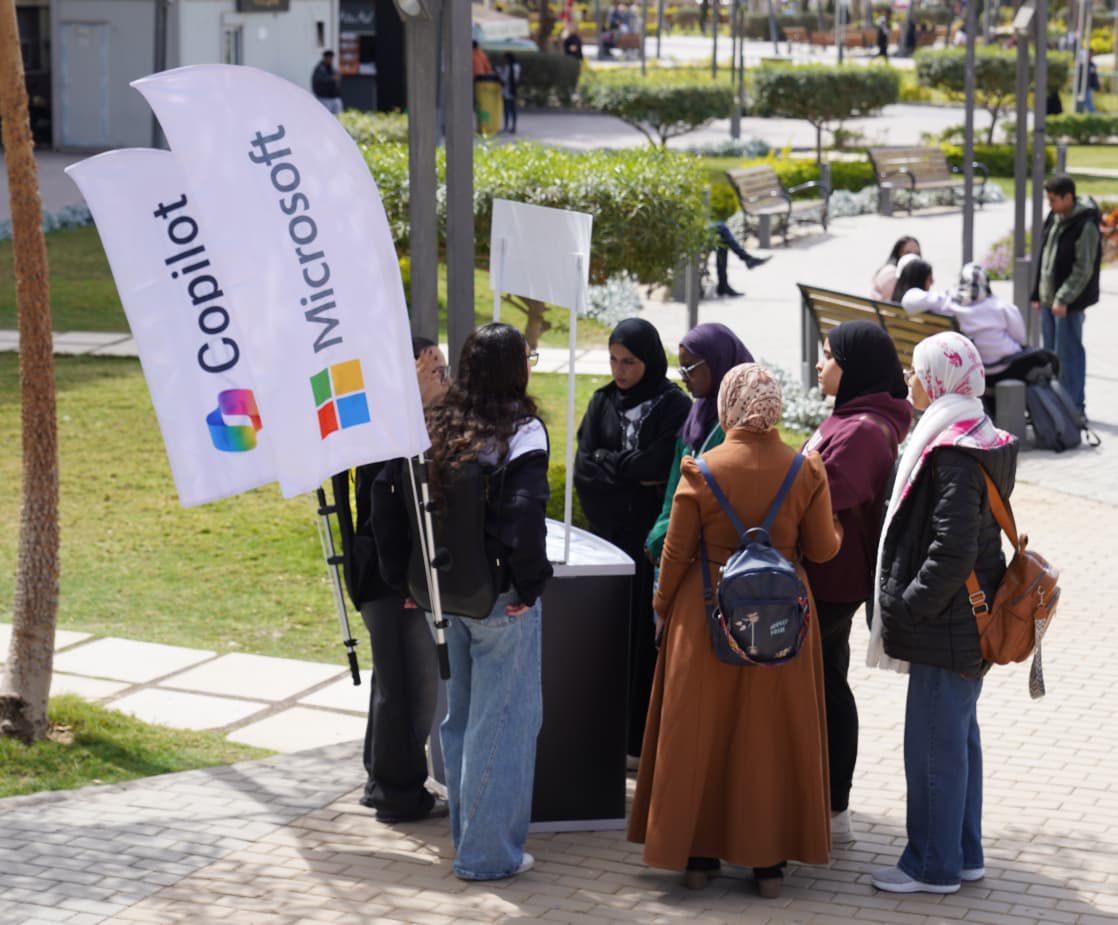 جامعة عين شمس تستضيف Microsoft لتطوير المهارات الرقمية والابتكار الطلابي