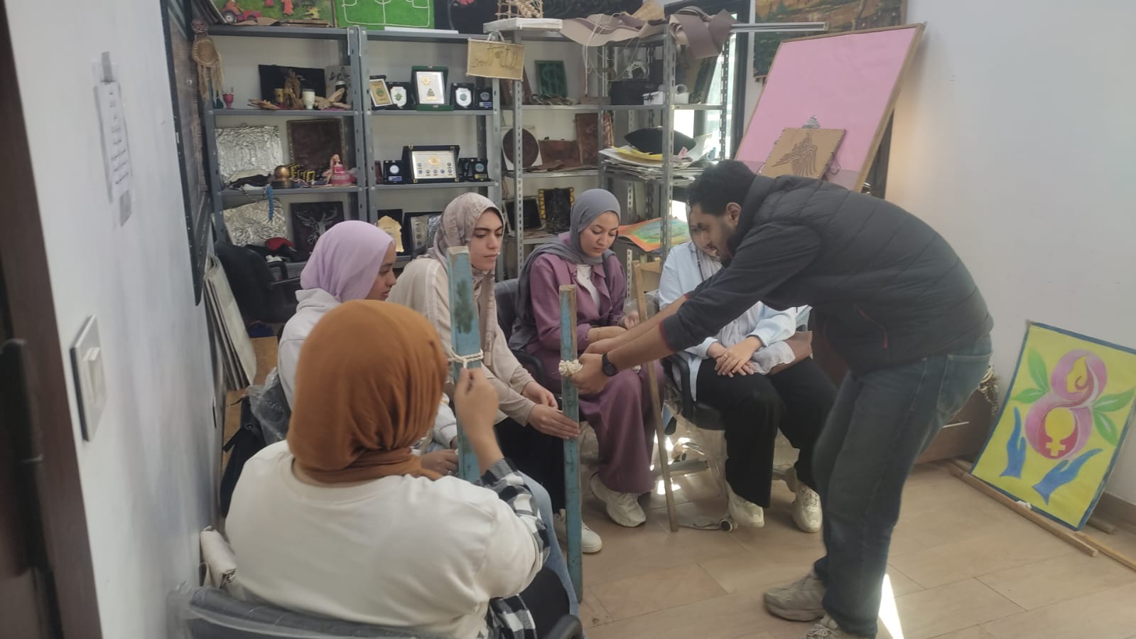 جامعة دمنهور تصقل مهارات جوالي ومرشدات الجامعة