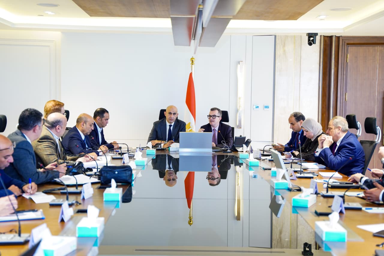 وزير التربية والتعليم يعلن الخطة الاستثمارية للتعليم بمشاركة وزير التخطيط