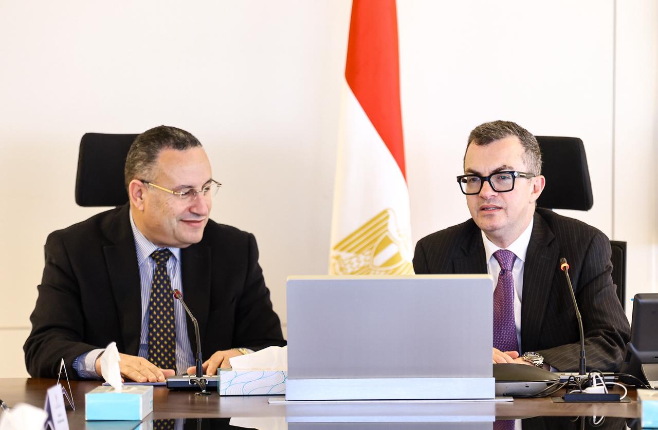 وزير التعليم العالى يكشف خطة الاستثمار الجامعي لتعزيز التنافسية العالمية بمشاركة وزير التخطيط