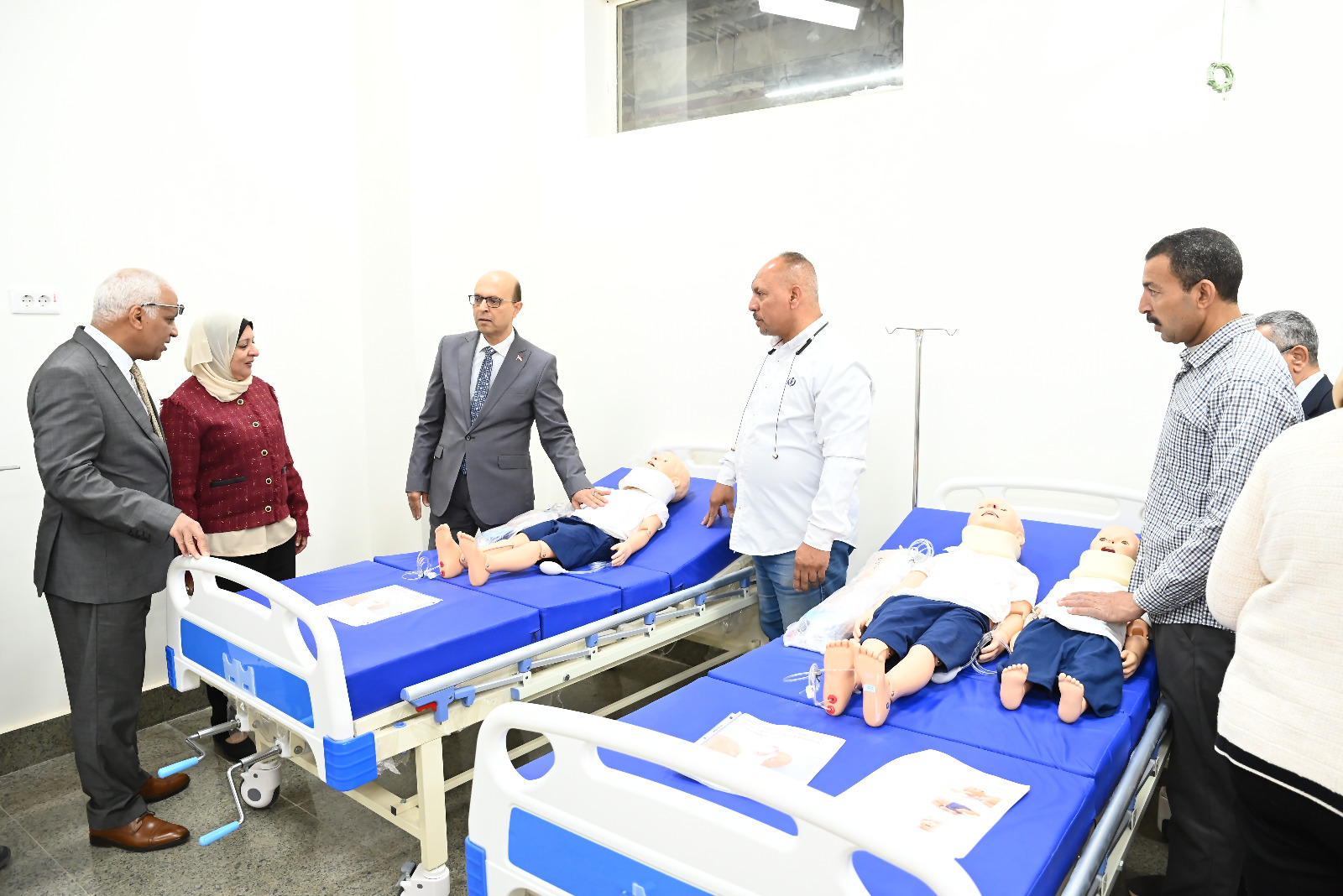 المنشاوي يفتتح 68 معملًا متطورًا بـ جامعة أسيوط الأهلية