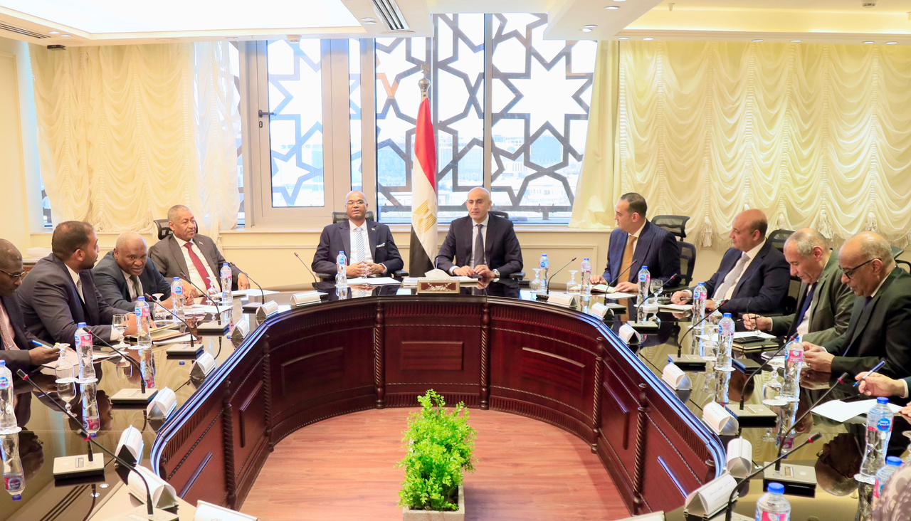 وزير التربية والتعليم يوقع اتفاقيات تعاون تعليمي مع السودان في مجالات متعددة