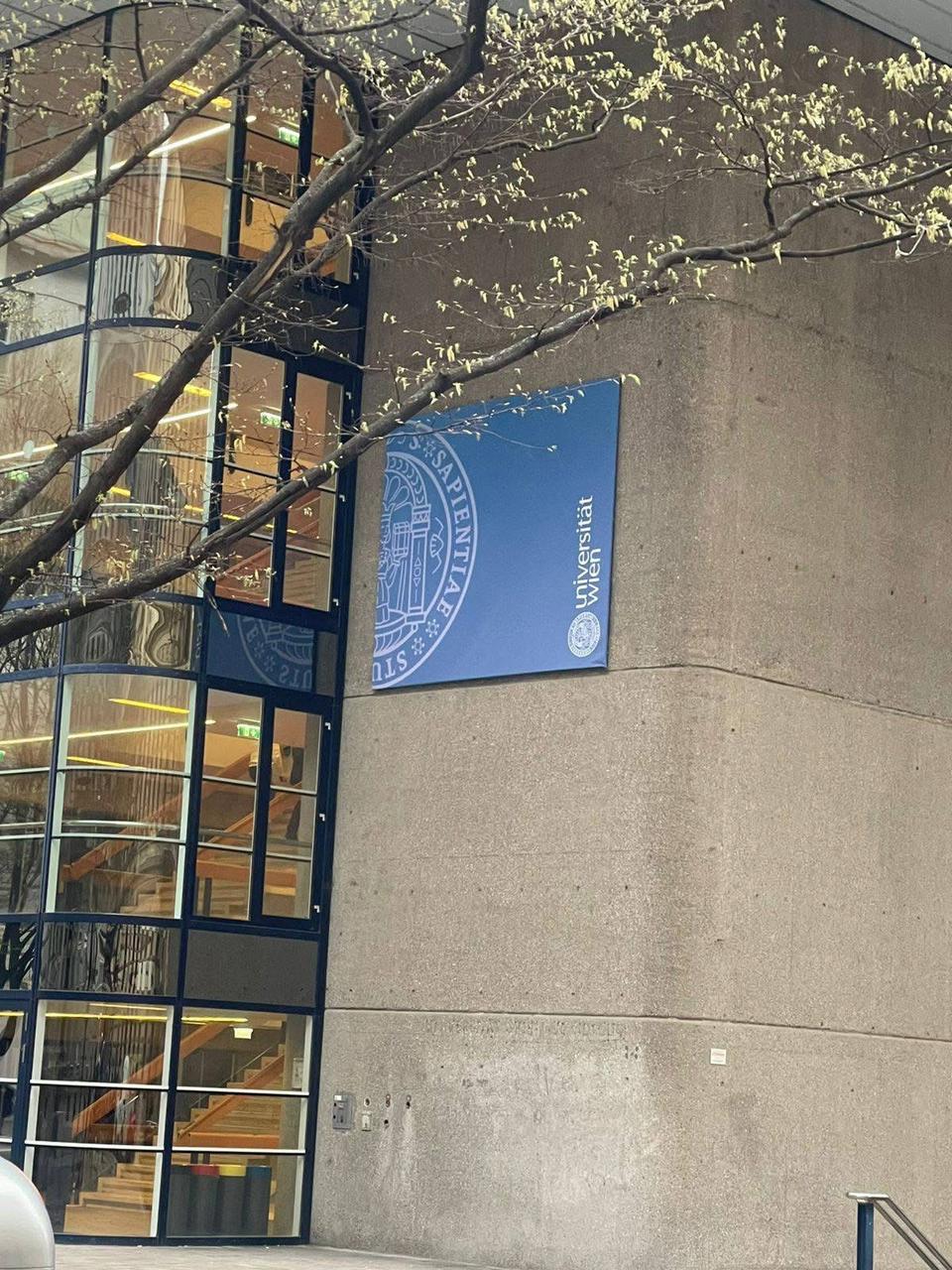 جامعة عين شمس تشارك لأول مرة في مسابقة التحكيم التجاري الدولي Vienna Vis Moot بالنمسا