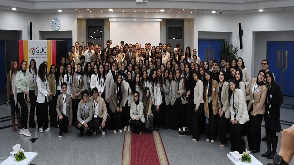 الجامعة الألمانية بالقاهرة تحتفل باليوم العلمي الأول لكلية طب الأسنان