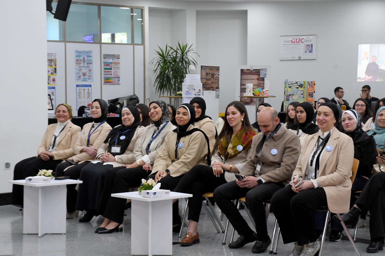 الجامعة الألمانية بالقاهرة تحتفل باليوم العلمي الأول لكلية طب الأسنان