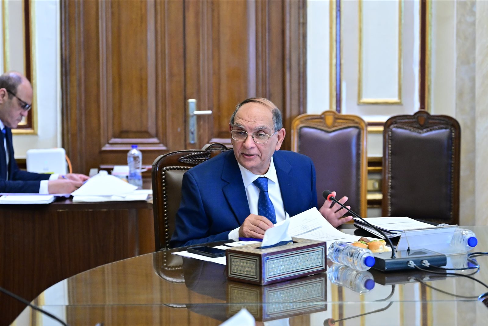 الدكتور حسين خالد