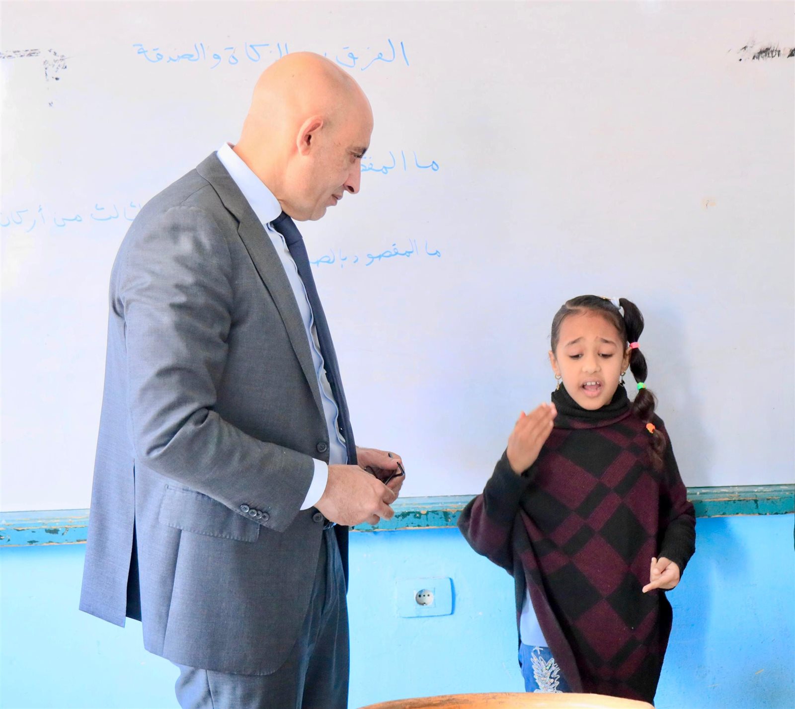 وزير التربية والتعليم يتفقد مدارس الشرقية ويشدد على تعلم البرمجة والذكاء الاصطناعي