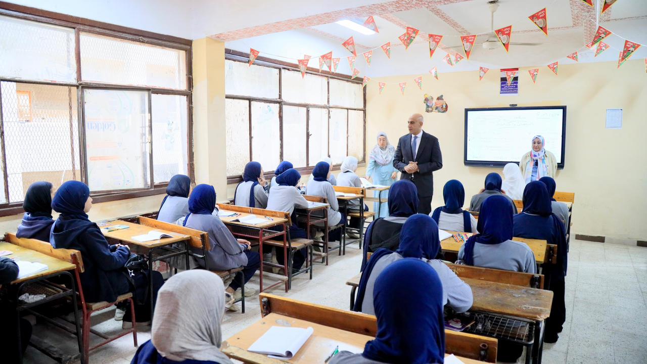 وزير التربية والتعليم يتفقد عددا من المدارس بإداراتى الحوامدية والبدرشين بالجيزة