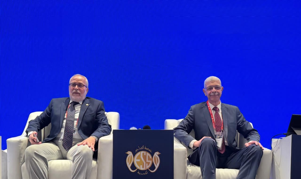 رئيس جامعة المنوفية يقود 3 جلسات علمية بالمؤتمر الدولي الـ44 للجراحين