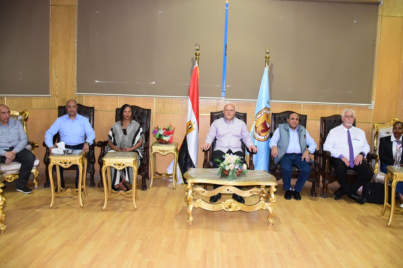 جامعة سوهاج الأهلية تستقبل وفد جامعة نورث ويست لتعزيز التعاون الدولي