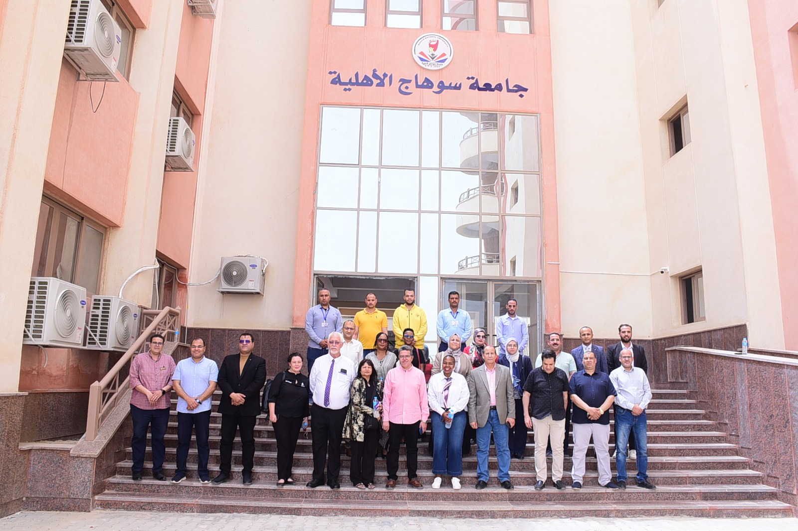 جامعة سوهاج الأهلية تستقبل وفد جامعة نورث ويست لتعزيز التعاون الدولي