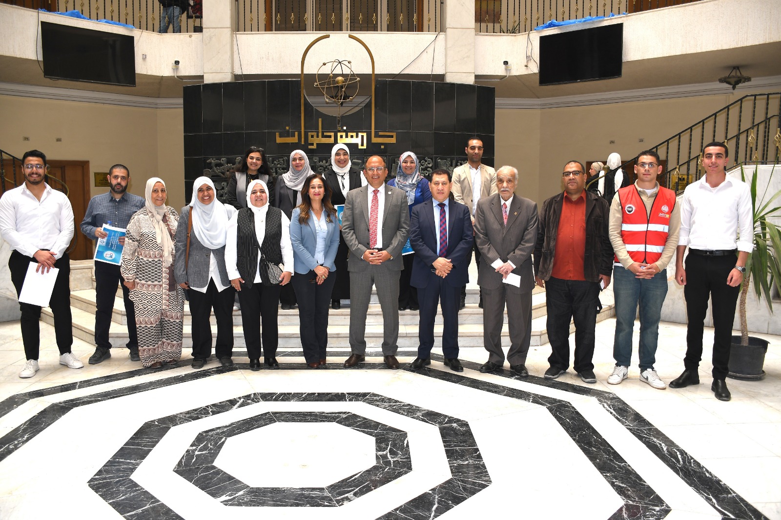 جامعة العاصمة تطلق مشروعات طلابية مبتكرة ضمن برنامج انطلاق