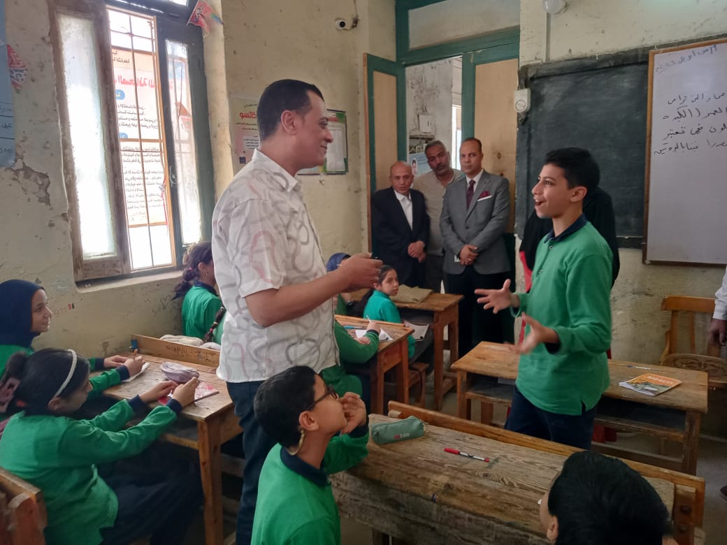 جولة مكوكية لوكيل تعليم سوهاج في طهطا وطما