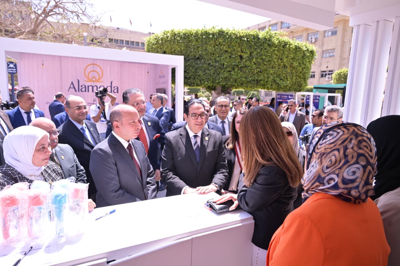 كلية طب قصر العيني تستكمل ملتقى التدريب والتوظيف في جامعة القاهرة