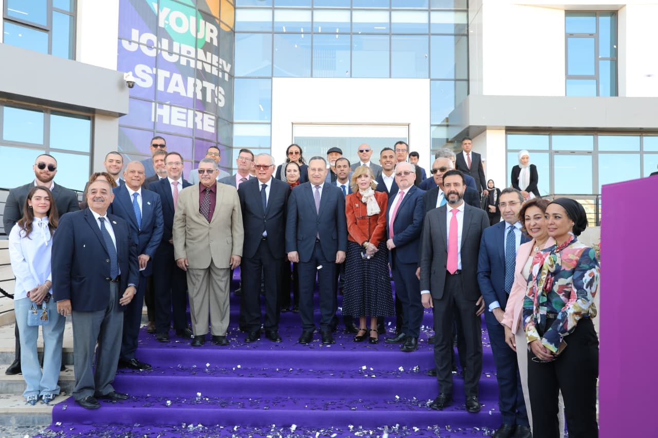 وزير التعليم العالى يفتتح توسعًا دوليًا بجامعة هيرتفوردشاير مصر