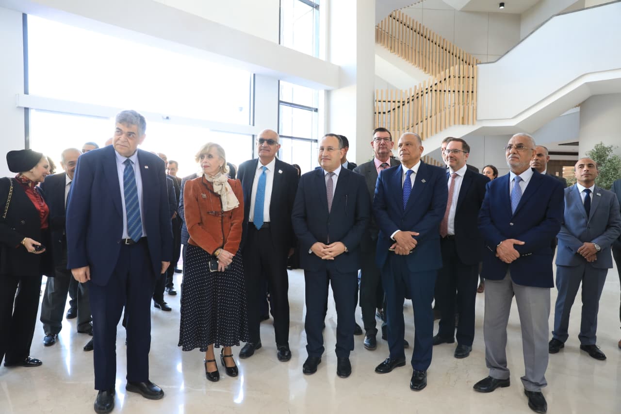 وزير التعليم العالى يفتتح توسعًا دوليًا بجامعة هيرتفوردشاير مصر