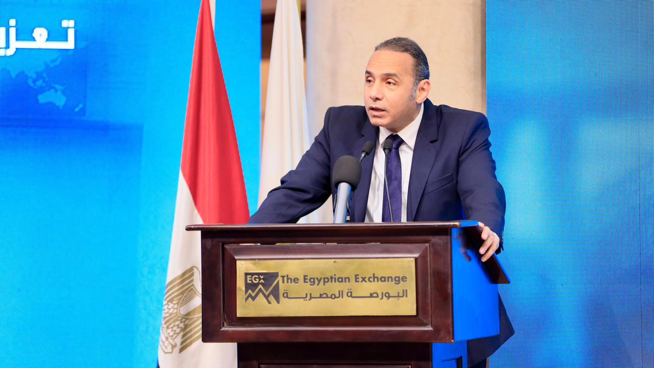 الدكتور إسلام عزام رئيس الهيئة العامة للرقابة المالية