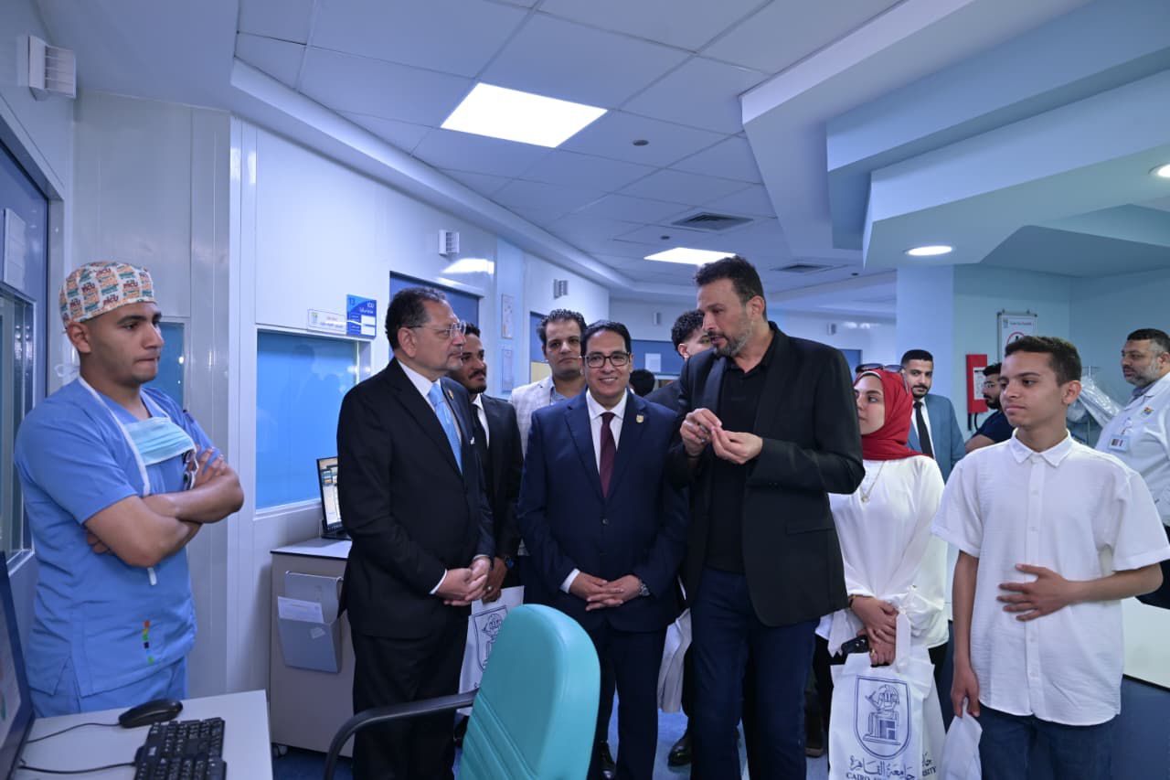 جامعة القاهرة تدعم مستشفى الناس عبر منصة أثر والعمل التطوعي