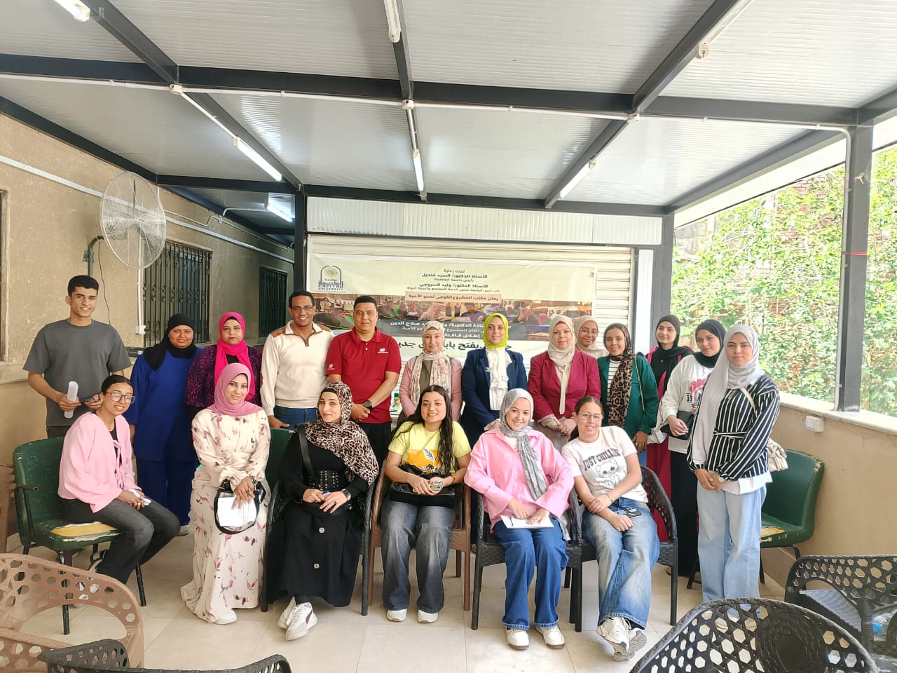 جامعة العاصمة تطلق قافلة طبية تربط الحِرف بسوق العمل وتمكين الأهالي اقتصاديًا