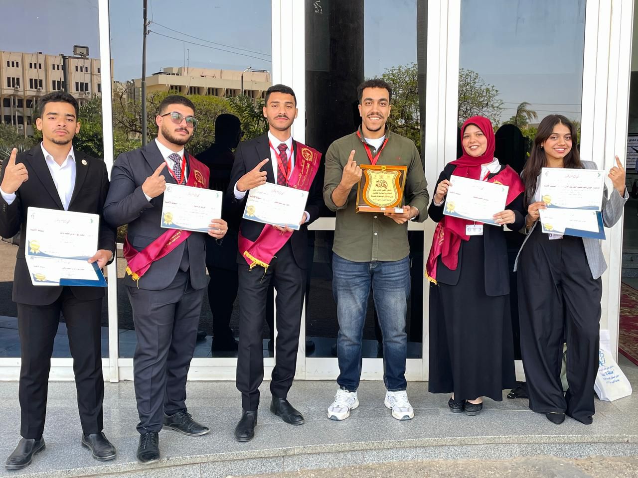 جامعة أسيوط الأهلية تحصد جائزة سفراء النوايا الحسنة بملتقى الجامعات المصرية بجامعة الفيوم