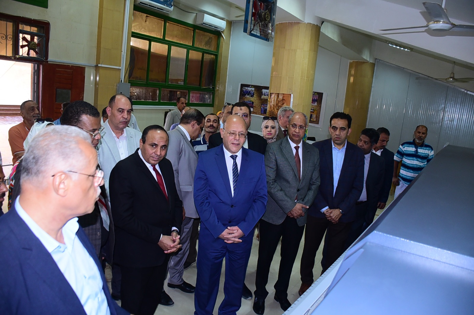 رئيس جامعة سوهاج يفتتح المطبعة المركزية بتقنيات طباعة رقمية متقدمة