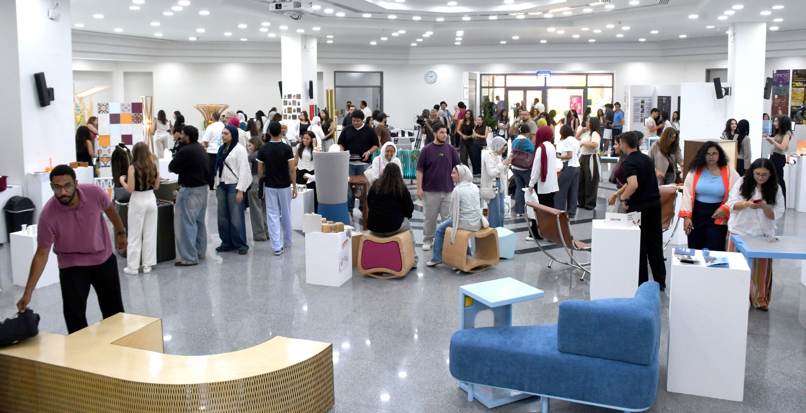 معرض إبداعي مبهر لطلاب الجامعة الألمانية بالقاهرة End of Year Exhibition 2026