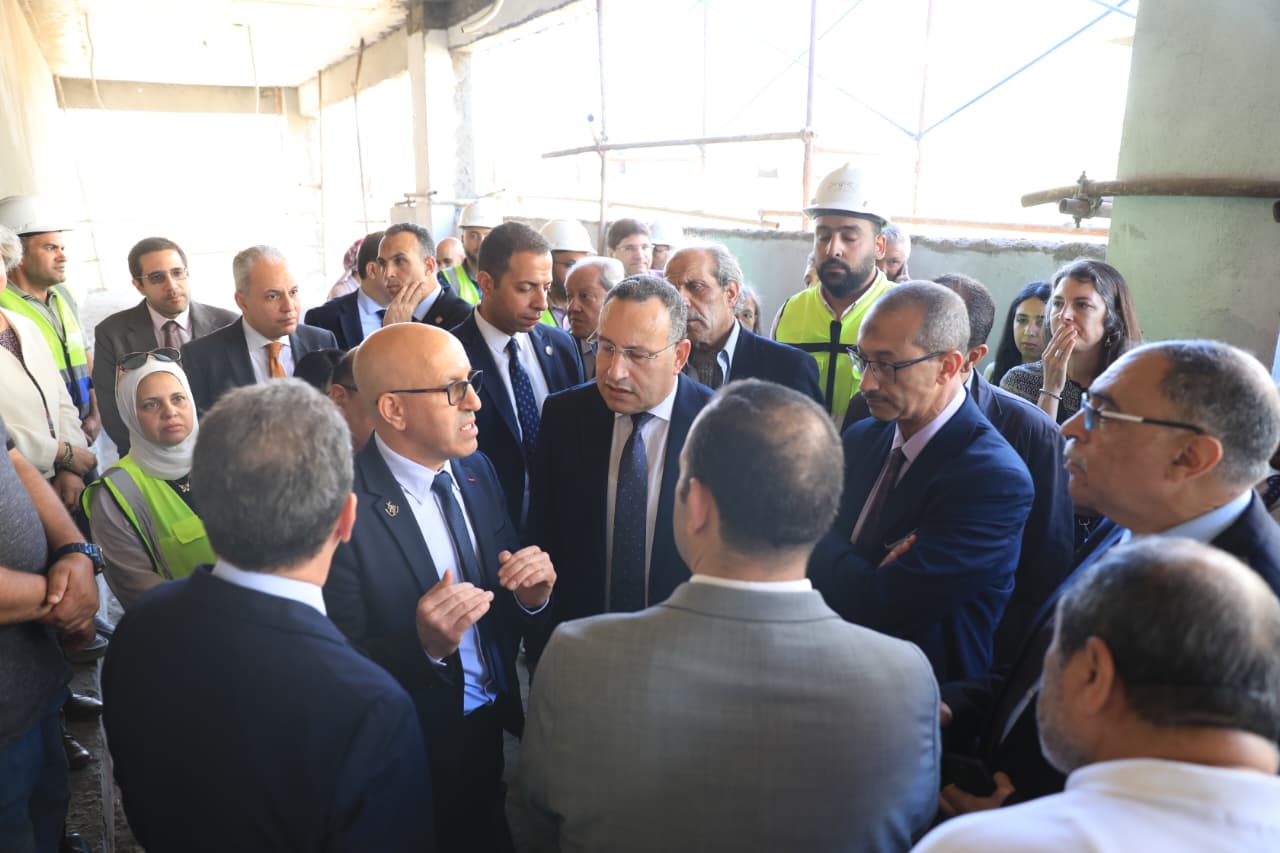 وزير التعليم العالى يتابع حلم الجامعة الأهلية الفرنسية الجديدة بالشروق