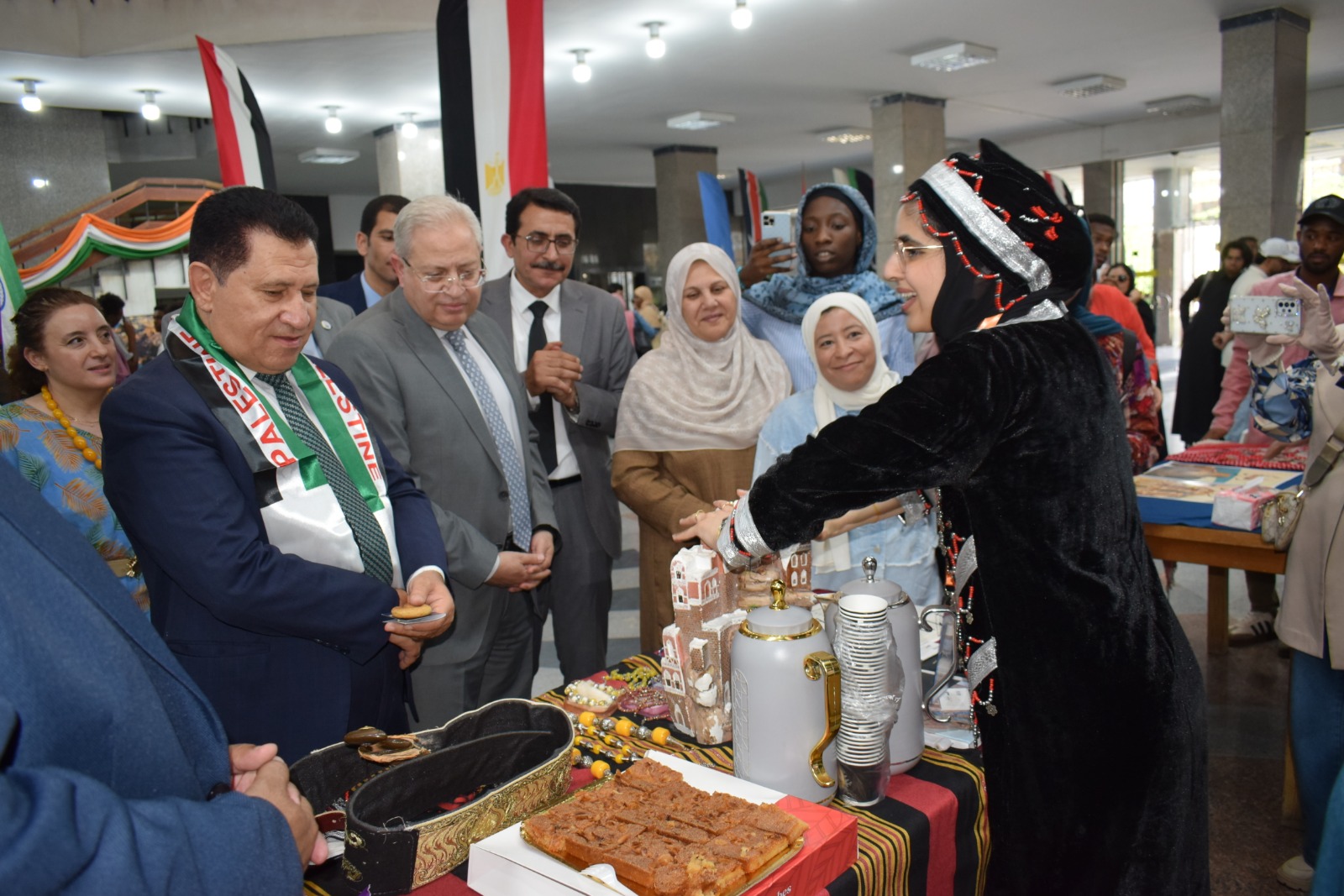 جامعة العاصمة تنظم احتفالية عالمية للتنوع الثقافي والحوار بمشاركة طلاب من 8 دول