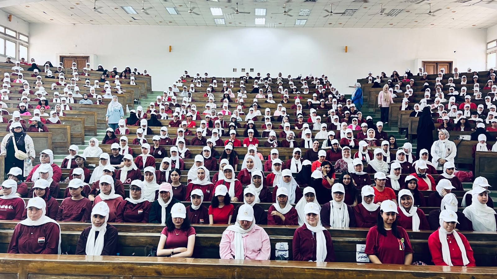 جامعة العاصمة تطلق دورات التربية العسكرية لتعزيز وعي الشباب والانتماء