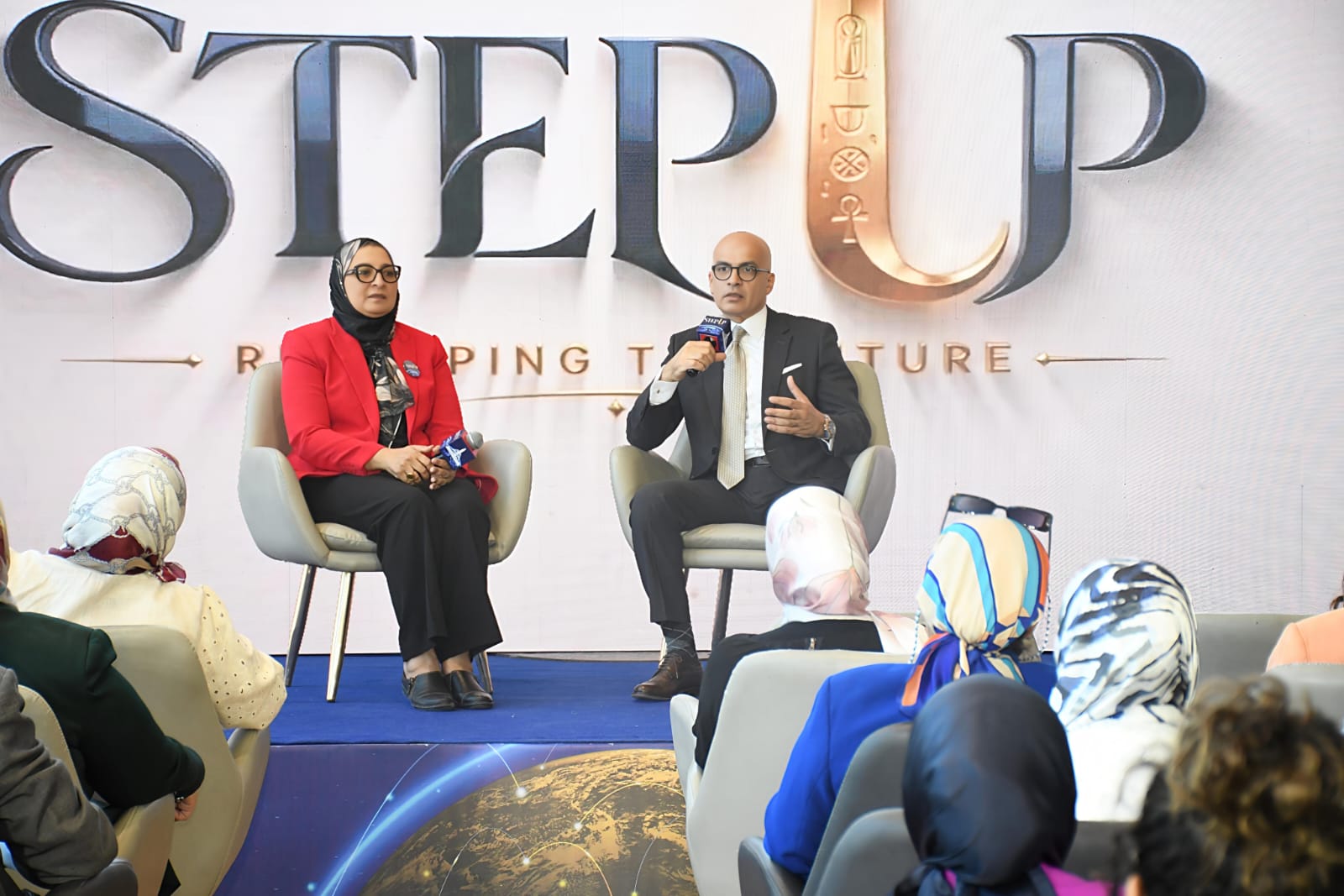 جامعة عين شمس تطلق&nbsp;STEP Up لتأهيل خريجي المستقبل بالمهارات الرقمية