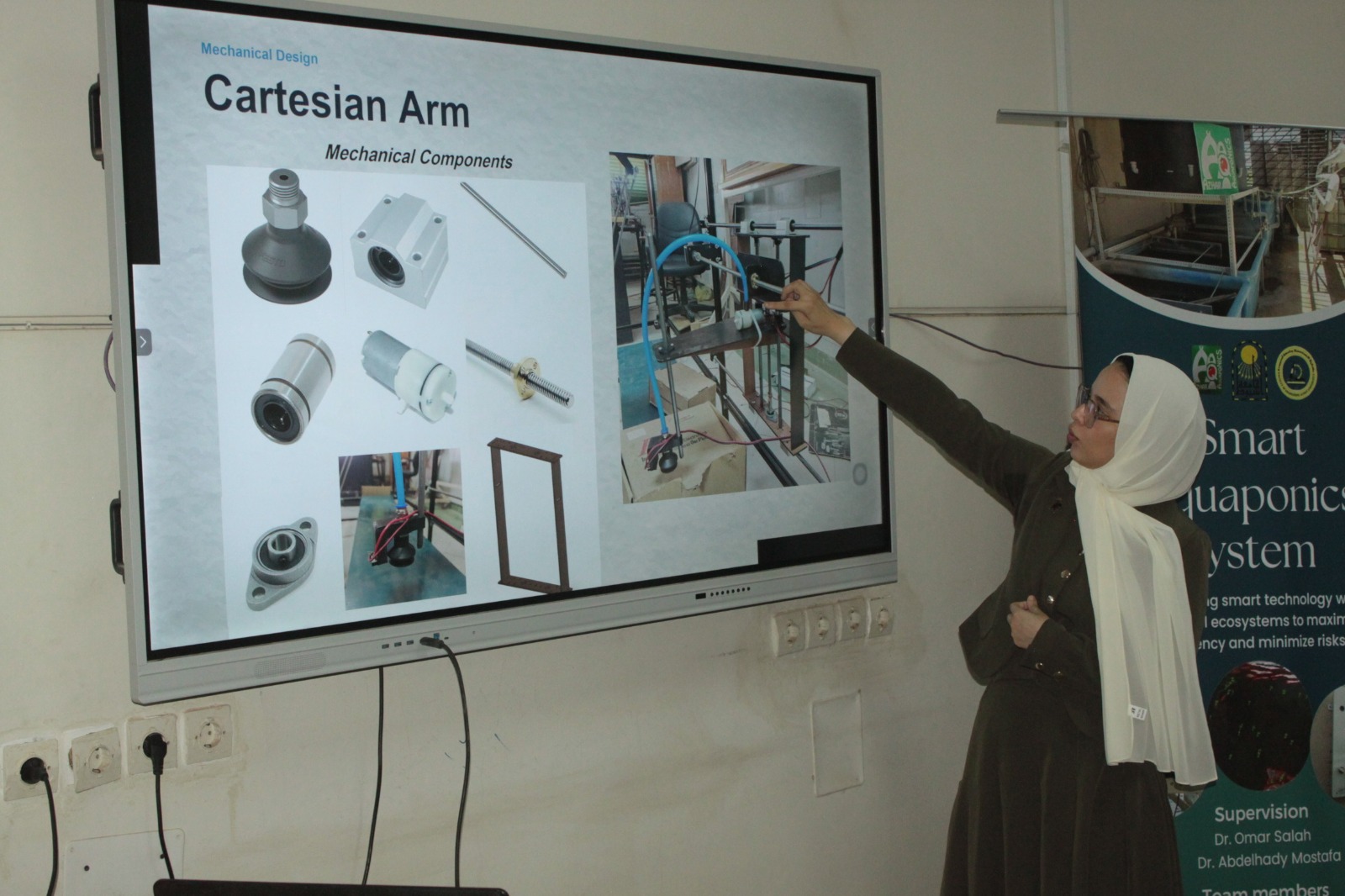 جامعة أسيوط تستعرض ابتكارات طلاب الهندسة في مشروعات التخرج 2026