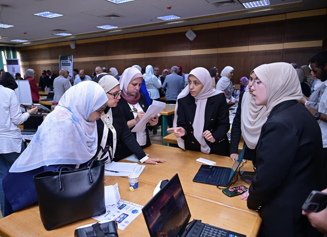 جامعة القاهرة تقود الابتكار بمنتدى جديد لدعم الصناعة المستدامة