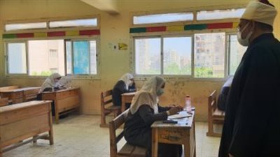 طلاب الشهادة الثانوية الأزهرية 