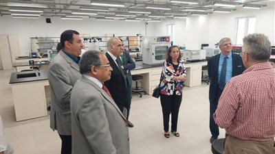 وفد فرنسى رفيع المستوى في زيارة إلي الجامعة المصرية اليابانية