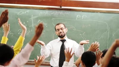 تعرف علي الحالات التي لا يجوز فيها ترقية المعلم 