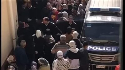 النيابة العامة تأمر بحبس سائق حافلة رحلات انقلبت بترعة السلام